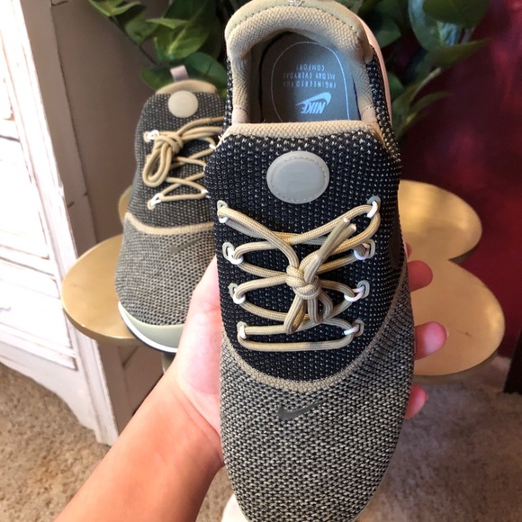 Nike presto fly, tennis shoes! - Picture 2 of 6